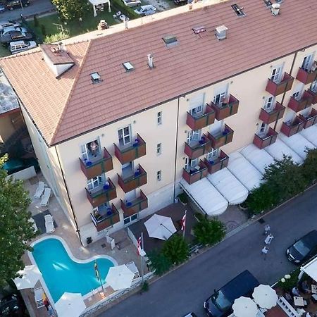 Aron Hotel Rimini Exterior foto