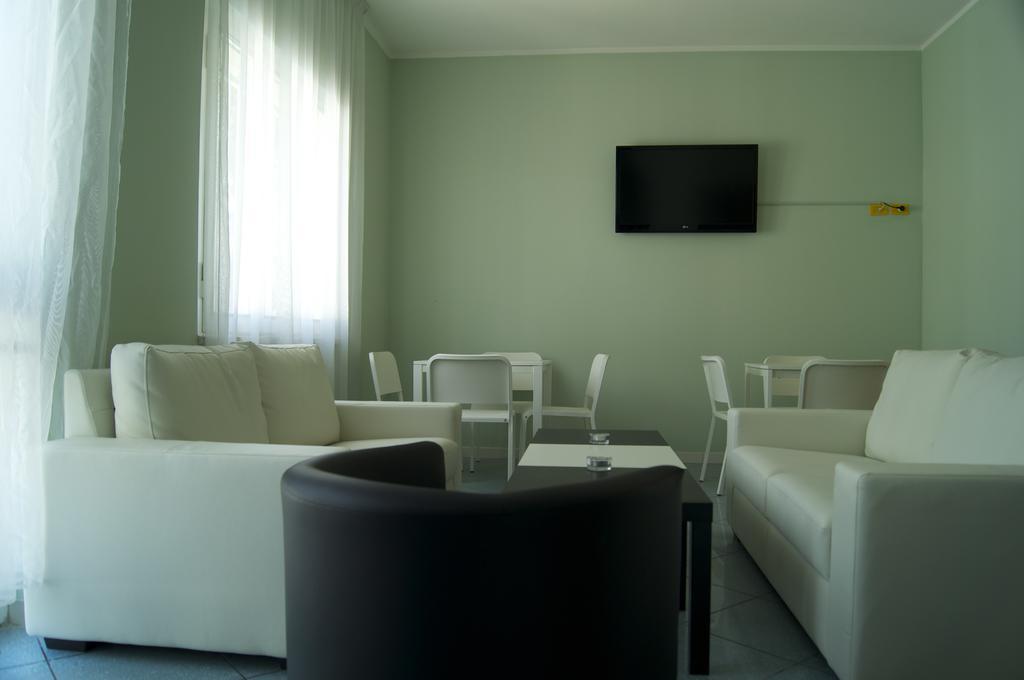 Aron Hotel Rimini Exterior foto